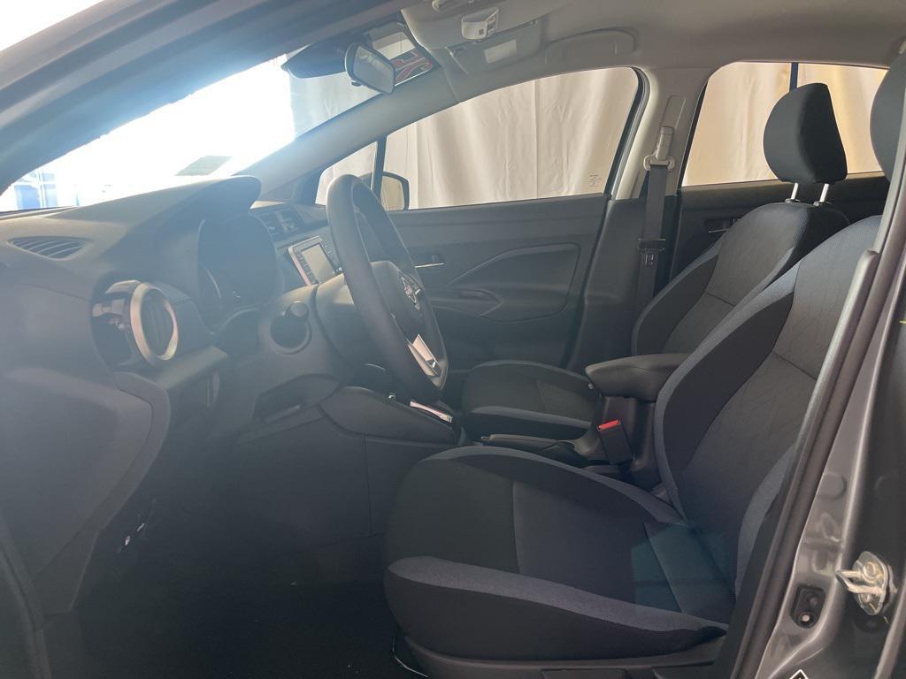 new 2025 Nissan Versa car