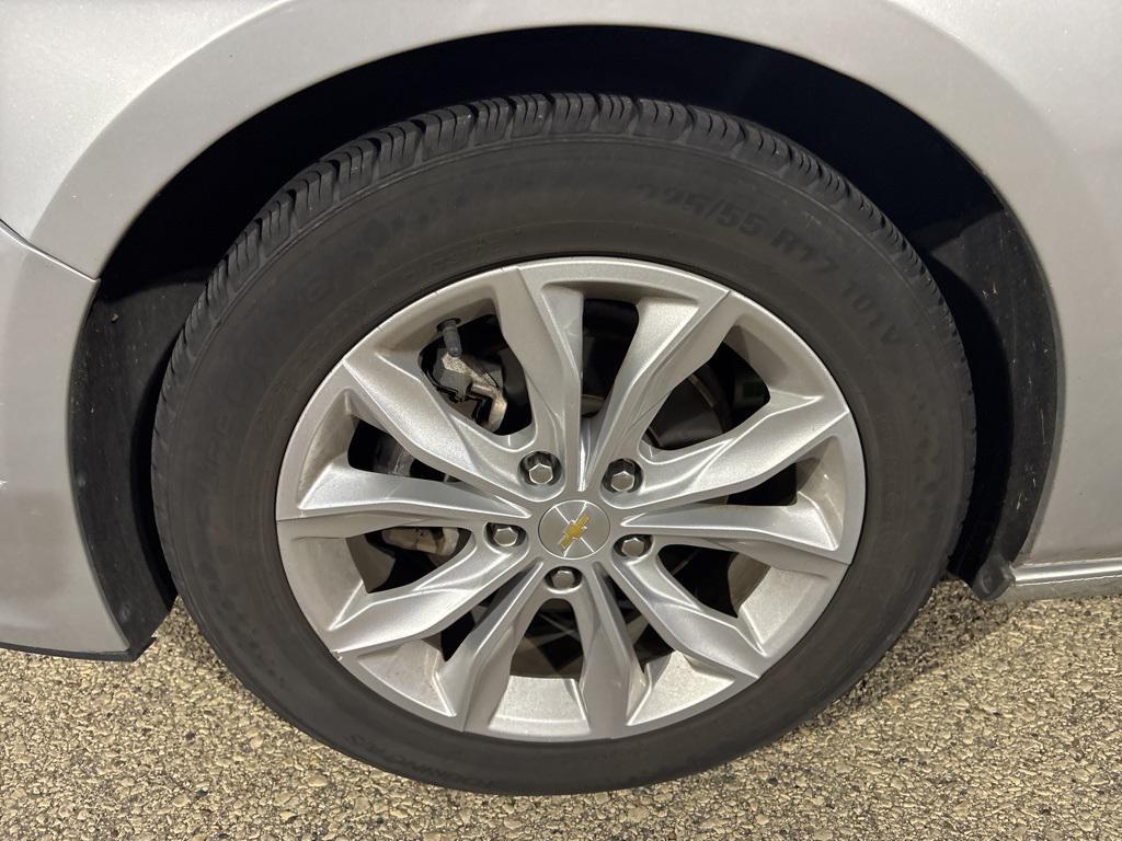 used 2022 Chevrolet Malibu car, priced at $15,989