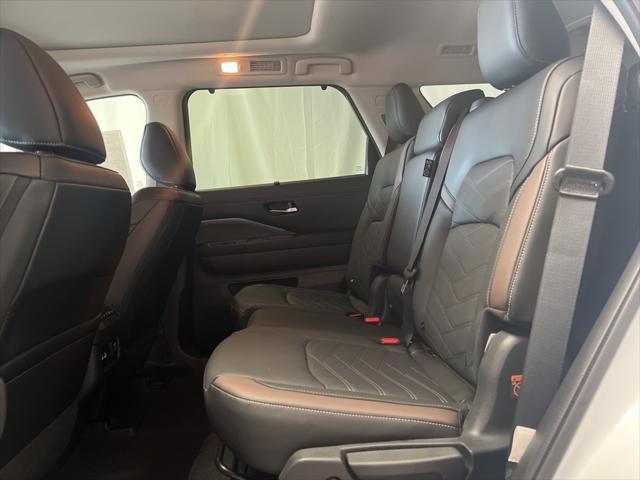 new 2025 Nissan Pathfinder car, priced at $53,929