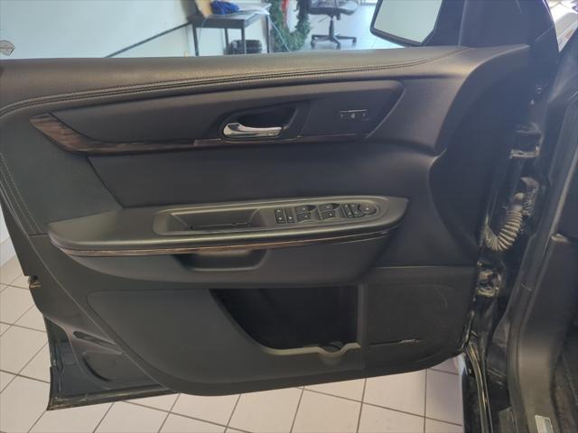 used 2014 GMC Acadia car, priced at $7,851
