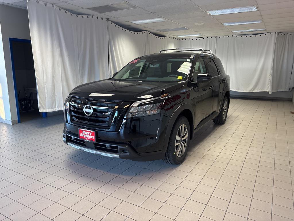 new 2025 Nissan Pathfinder car, priced at $41,604