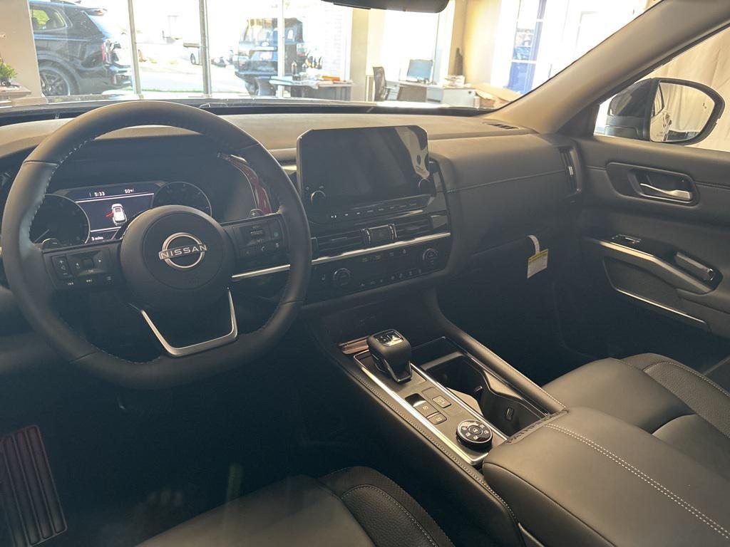 new 2025 Nissan Pathfinder car, priced at $41,604