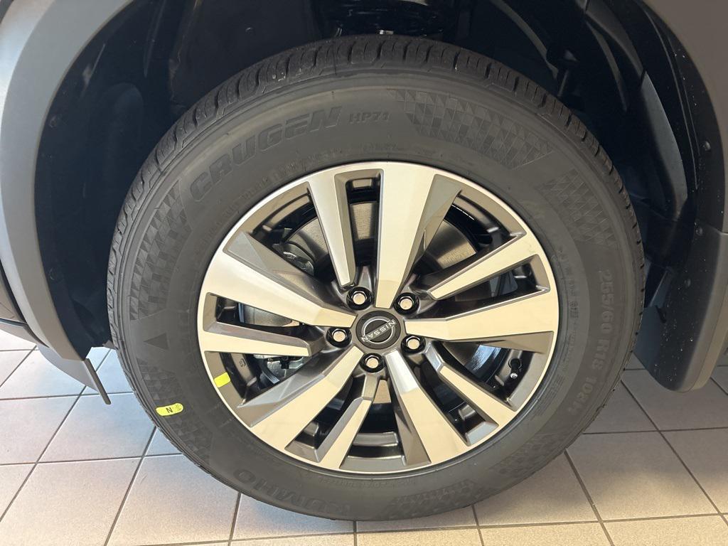 new 2025 Nissan Pathfinder car, priced at $41,604