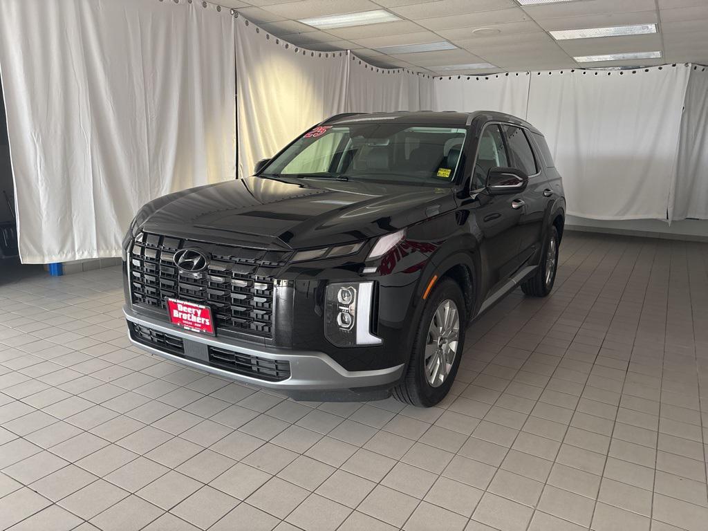 used 2025 Hyundai Palisade car, priced at $35,803