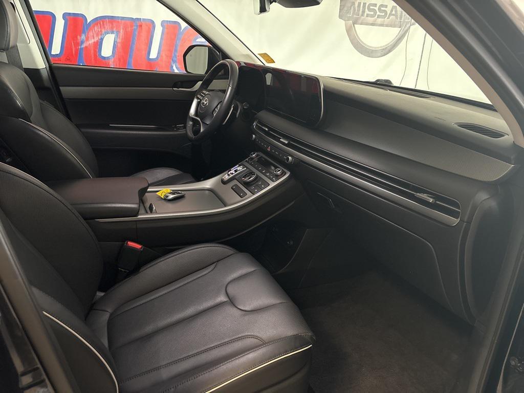 used 2025 Hyundai Palisade car, priced at $35,803
