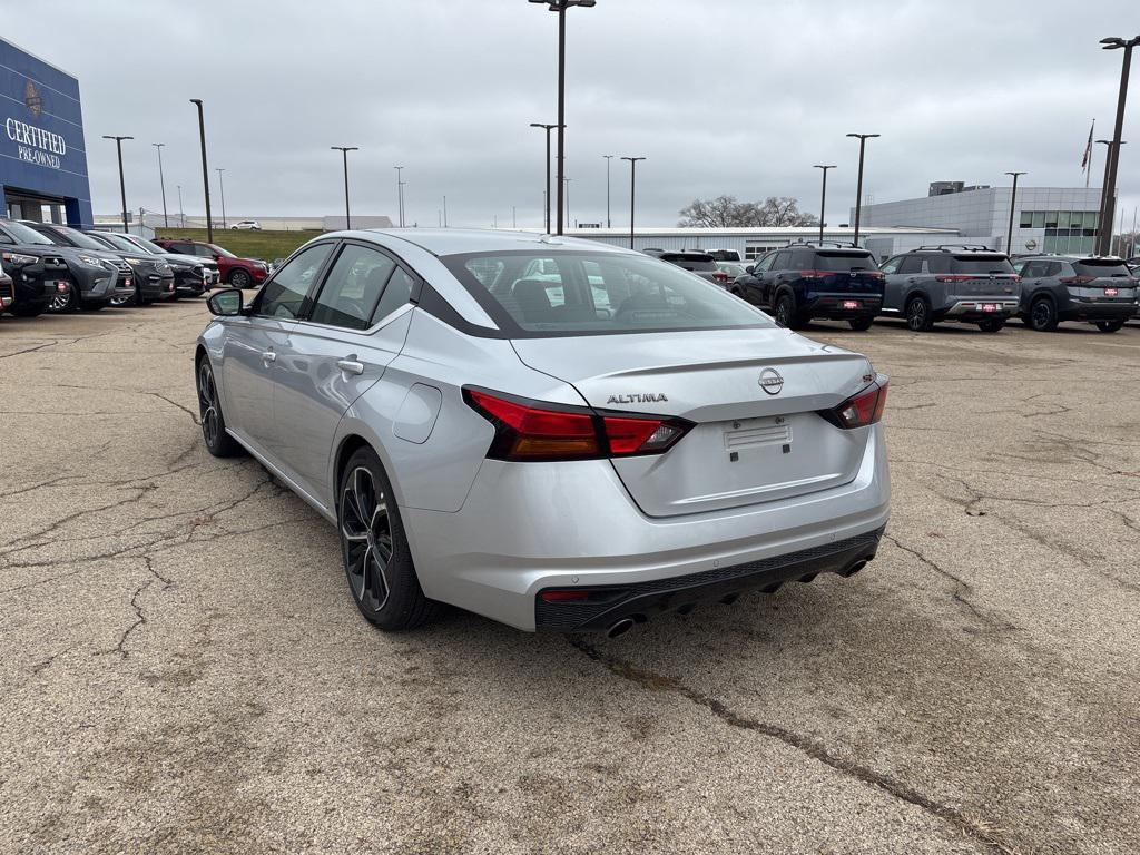 used 2023 Nissan Altima car, priced at $20,098
