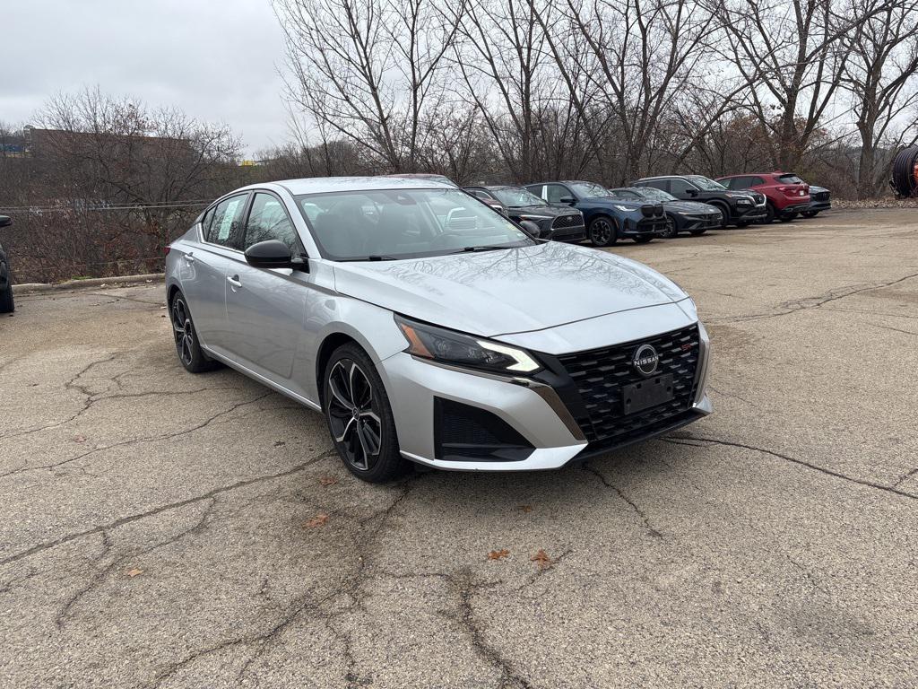 used 2023 Nissan Altima car, priced at $20,098
