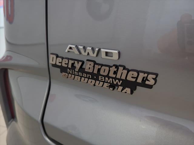 used 2024 Cadillac XT4 car, priced at $36,456