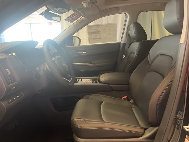 new 2025 Nissan Pathfinder car, priced at $49,835