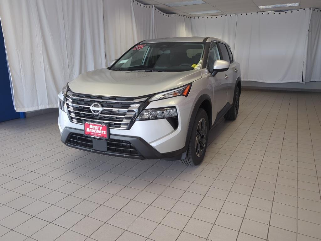used 2025 Nissan Rogue car, priced at $27,415