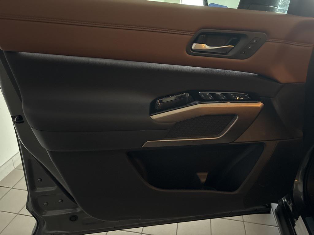 new 2025 Nissan Pathfinder car, priced at $47,915