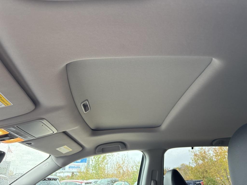 used 2021 Honda Pilot car, priced at $28,684