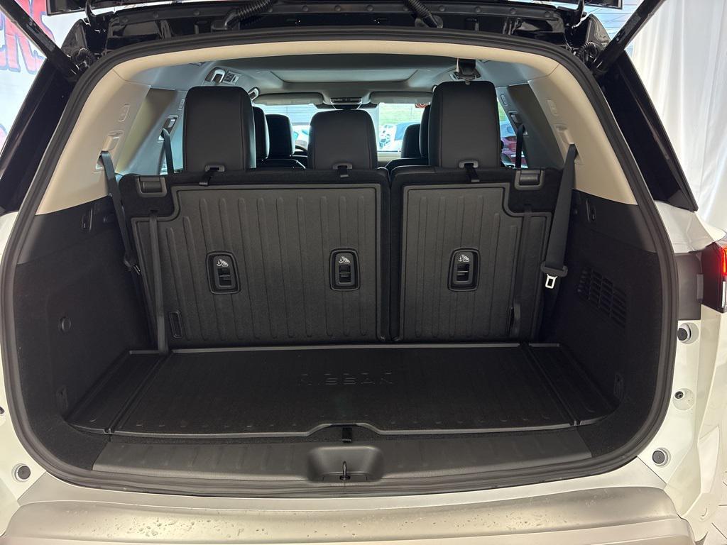 new 2025 Nissan Pathfinder car, priced at $50,895