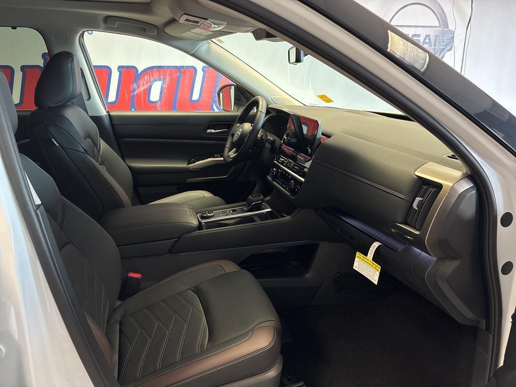 new 2025 Nissan Pathfinder car, priced at $50,895