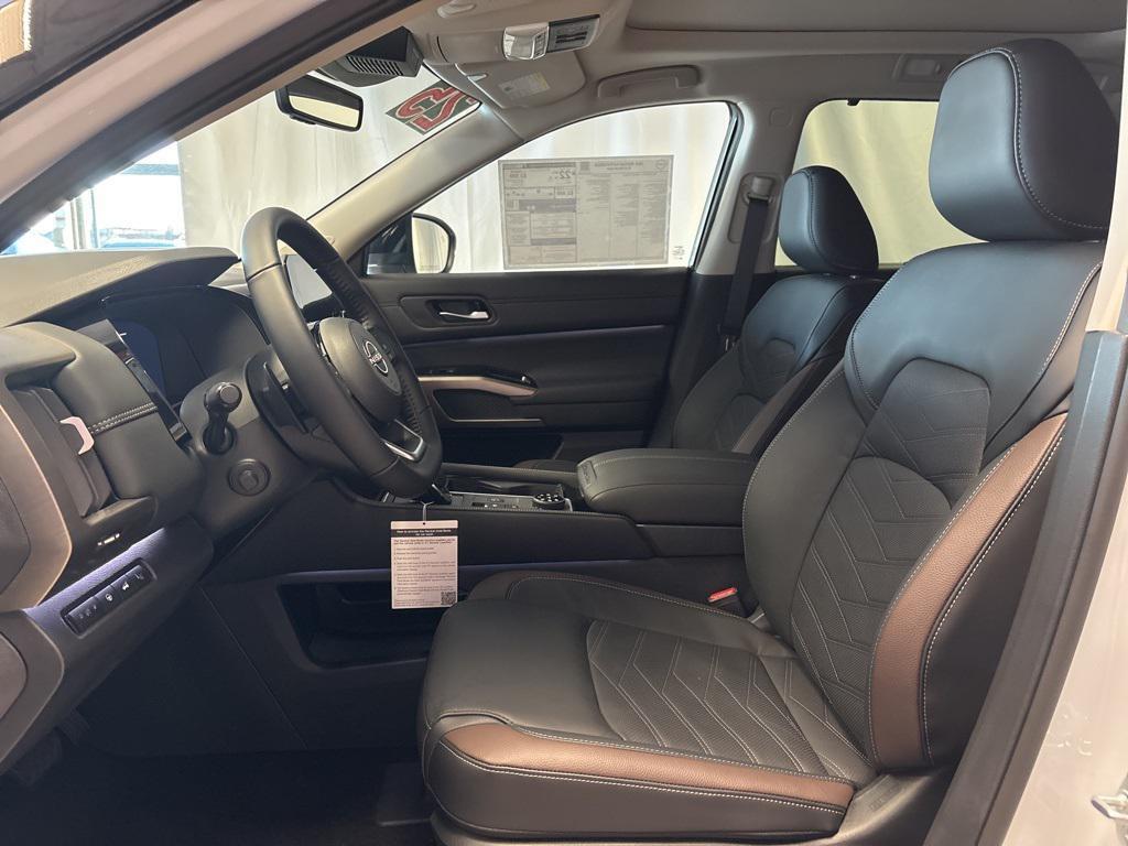 new 2025 Nissan Pathfinder car, priced at $50,895