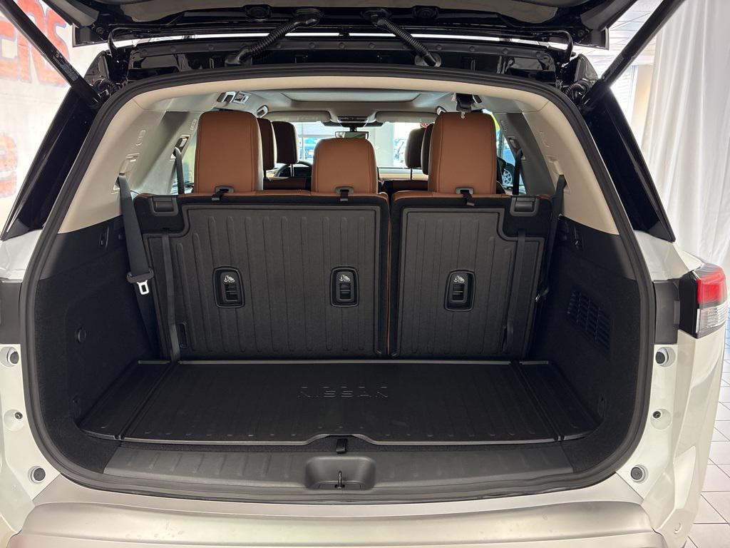 new 2025 Nissan Pathfinder car, priced at $49,445