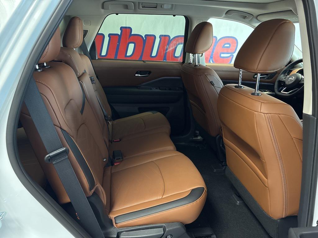 new 2025 Nissan Pathfinder car, priced at $49,445