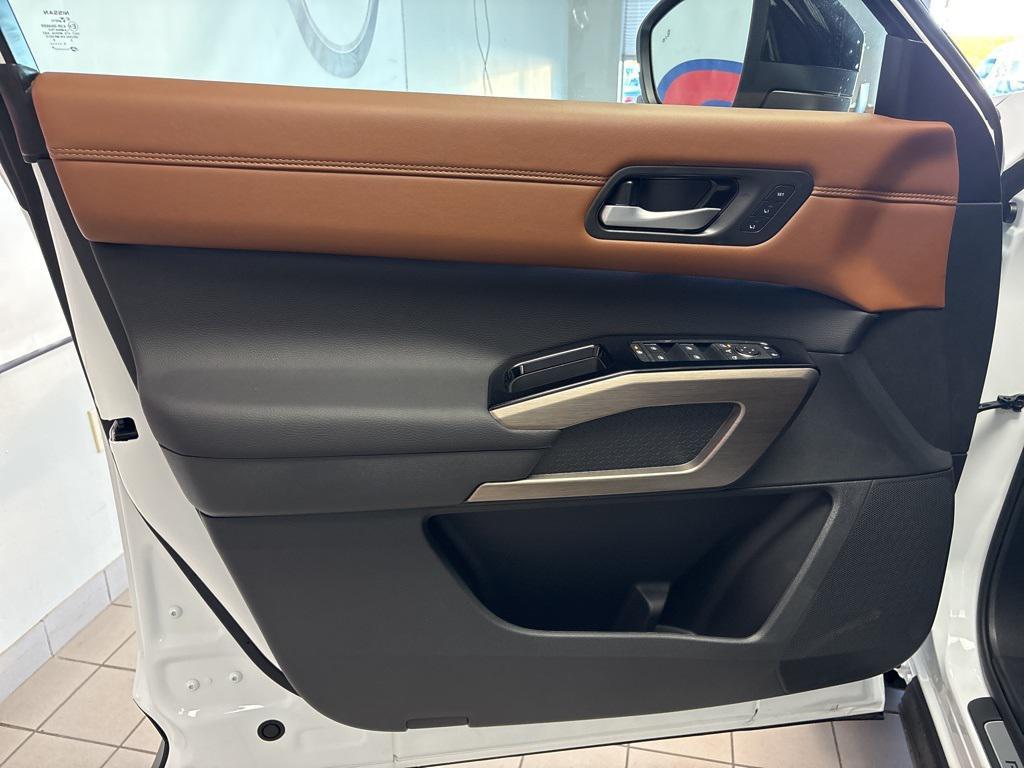 new 2025 Nissan Pathfinder car, priced at $49,445