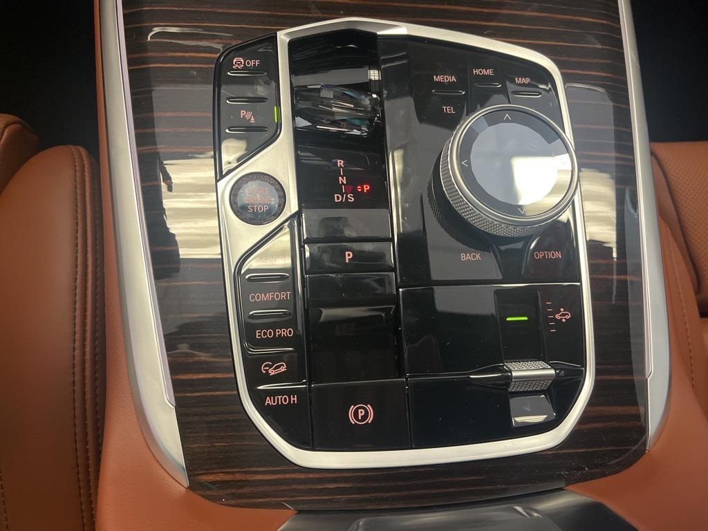 new 2026 BMW X7 car, priced at $103,635