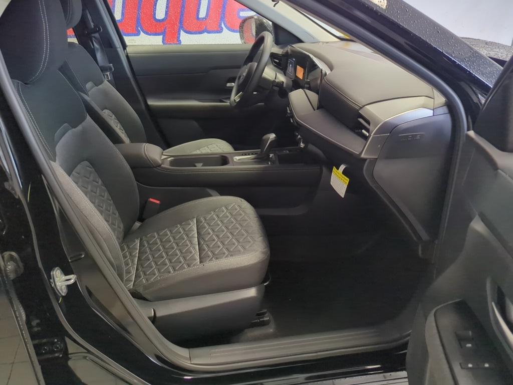 new 2025 Nissan Kicks car, priced at $25,617