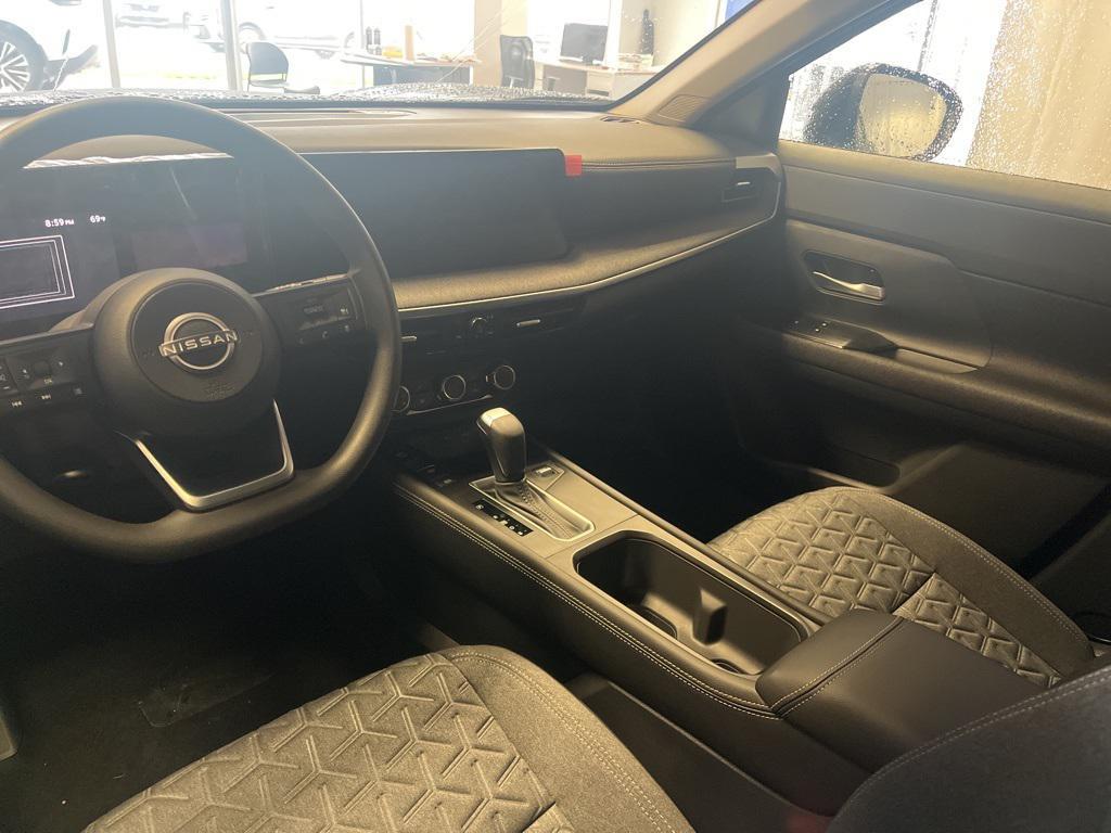 new 2025 Nissan Kicks car, priced at $29,790