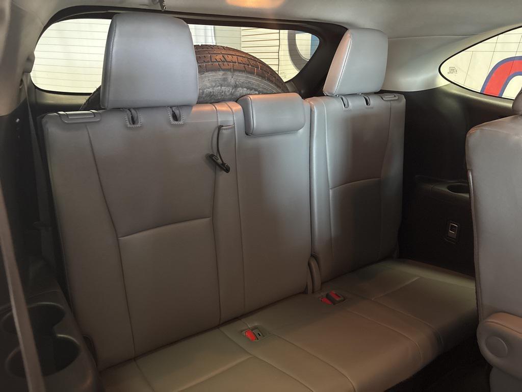 used 2022 Toyota Highlander car, priced at $30,989
