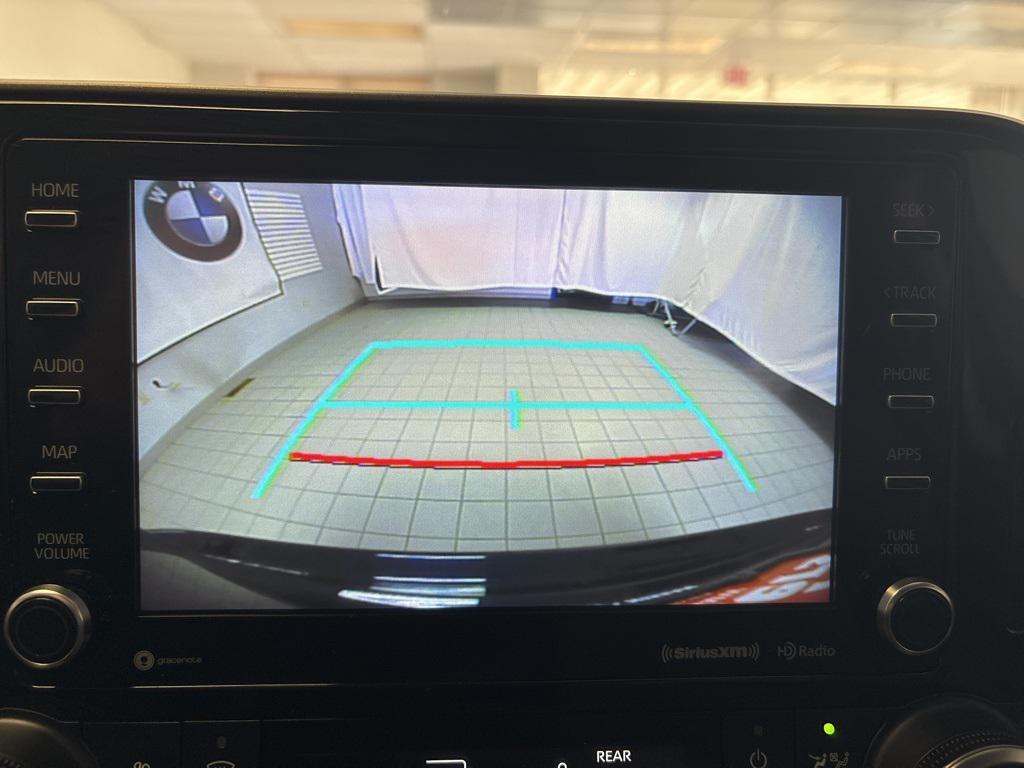 used 2022 Toyota Highlander car, priced at $30,989