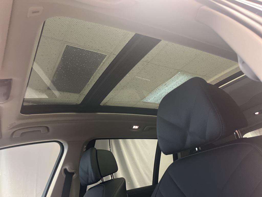 new 2026 BMW X7 car, priced at $92,975