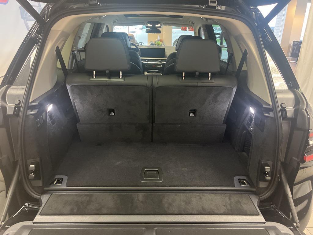 new 2026 BMW X7 car, priced at $92,975