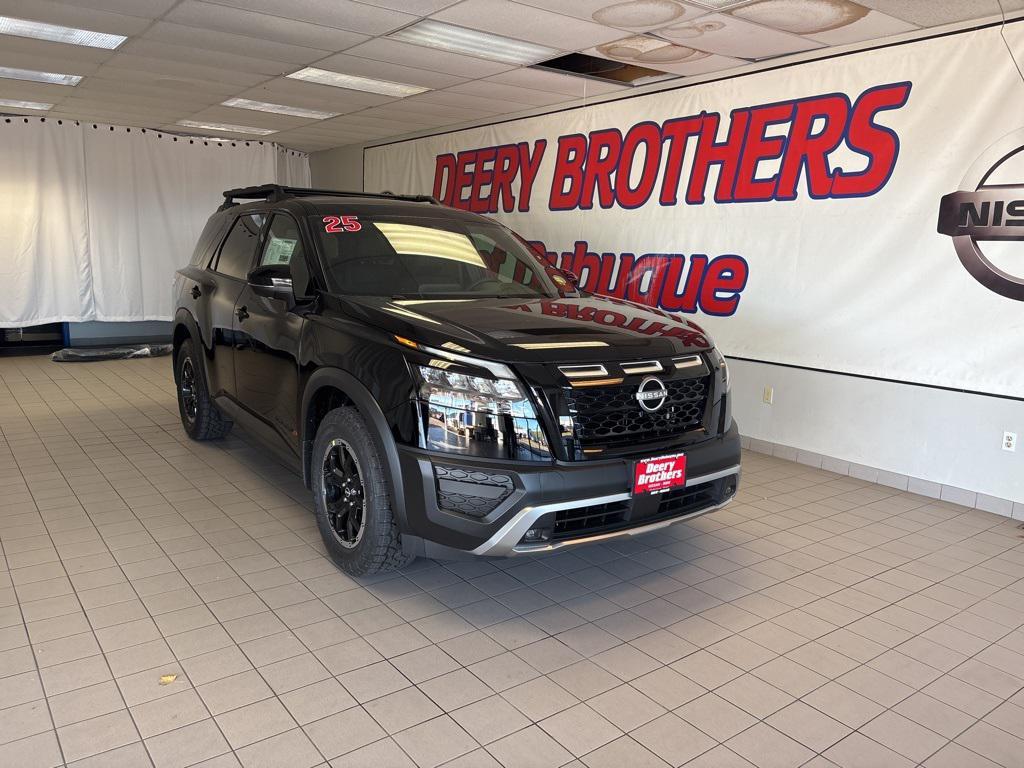 new 2025 Nissan Pathfinder car, priced at $41,620