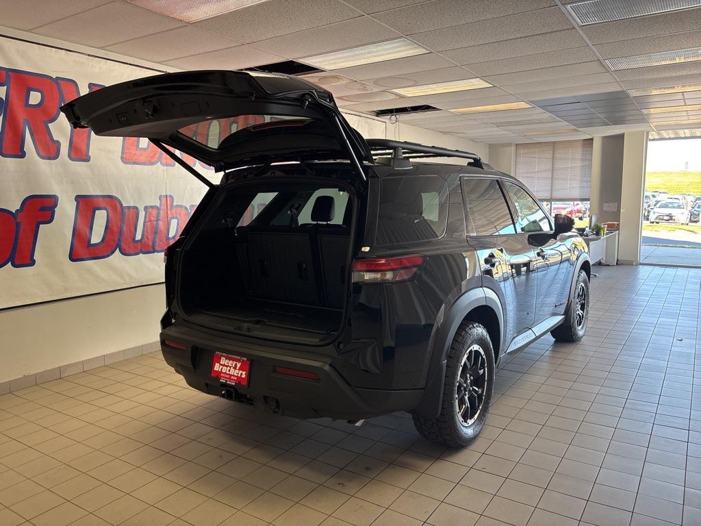 new 2025 Nissan Pathfinder car, priced at $41,620