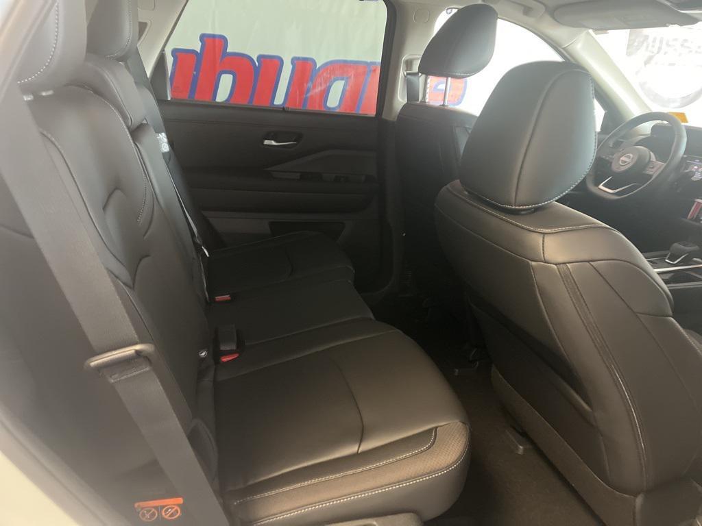 new 2025 Nissan Pathfinder car, priced at $46,456