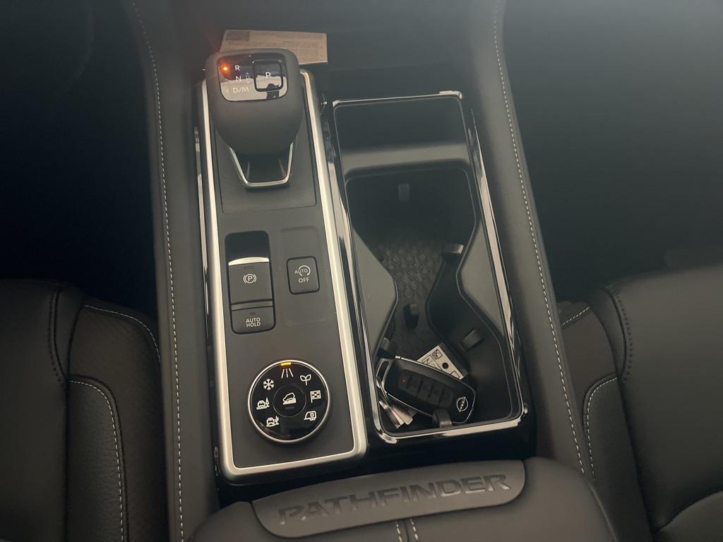 new 2025 Nissan Pathfinder car, priced at $46,456