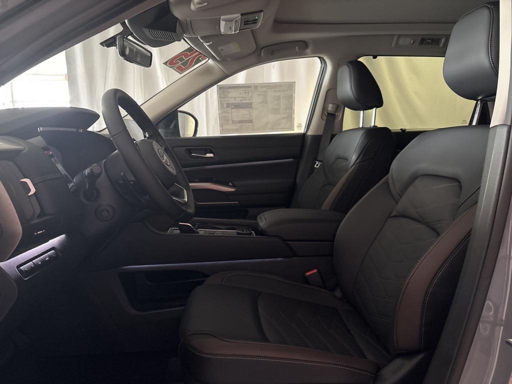 new 2025 Nissan Pathfinder car, priced at $51,380