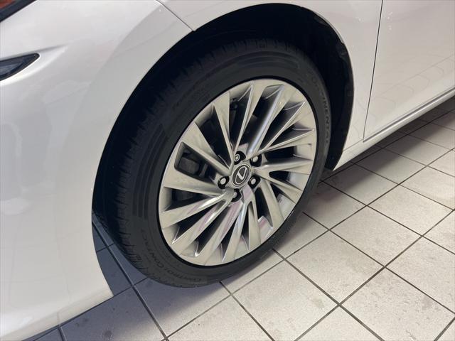 used 2019 Lexus ES 350 car, priced at $28,565