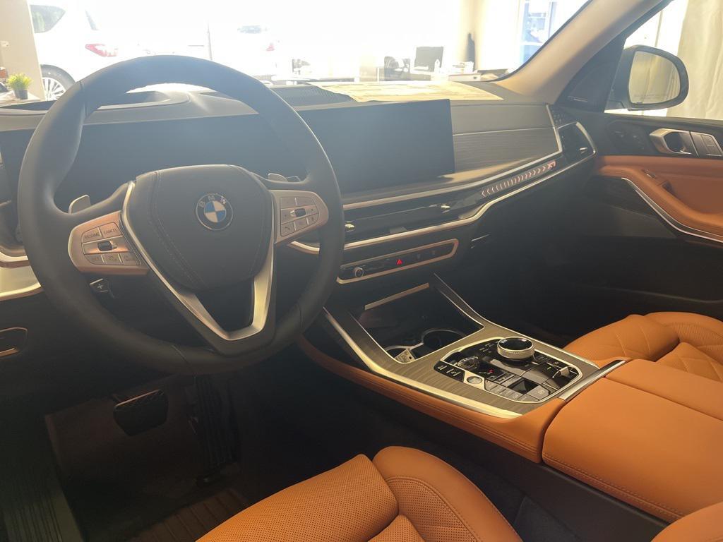 new 2026 BMW X7 car, priced at $92,975