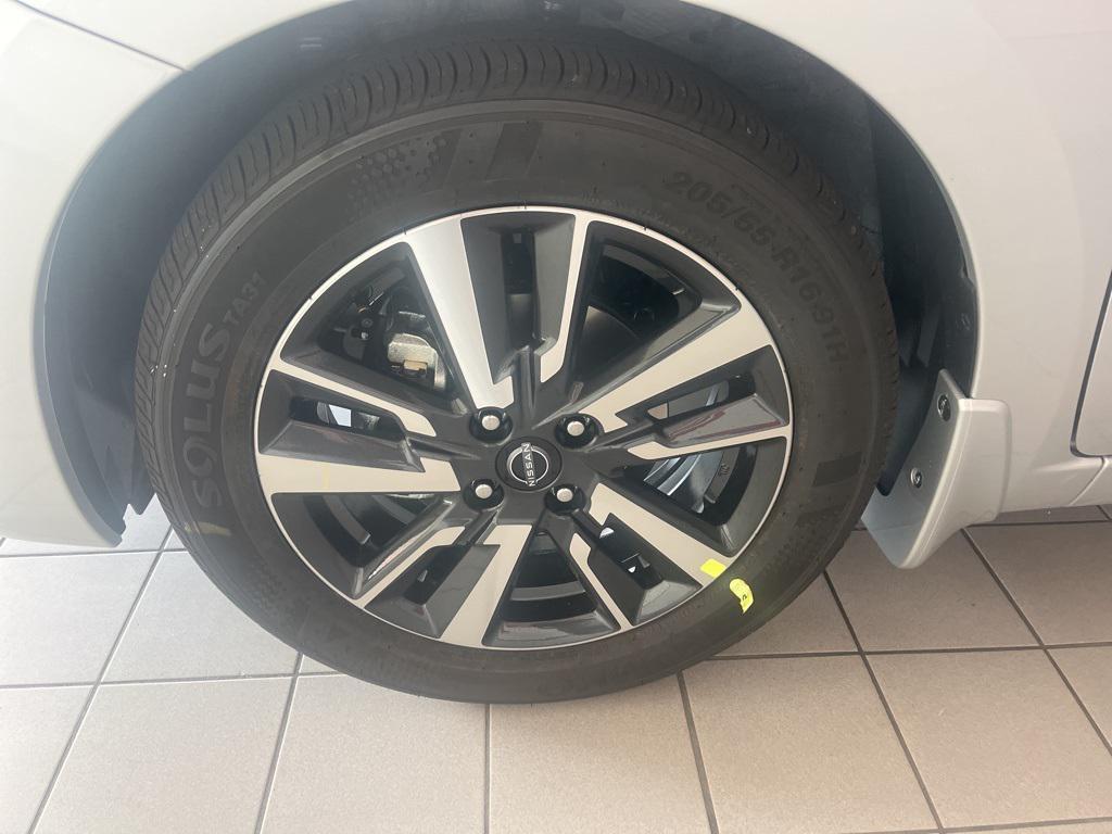 new 2025 Nissan Versa car, priced at $21,980