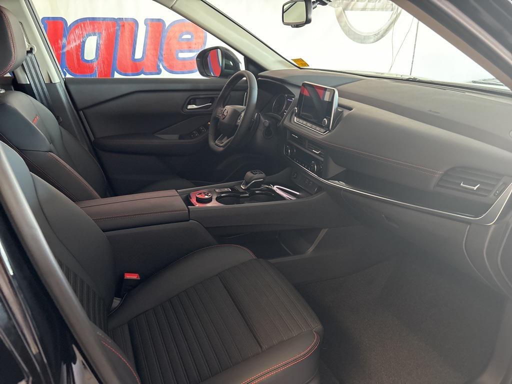 new 2026 Nissan Rogue car, priced at $33,676