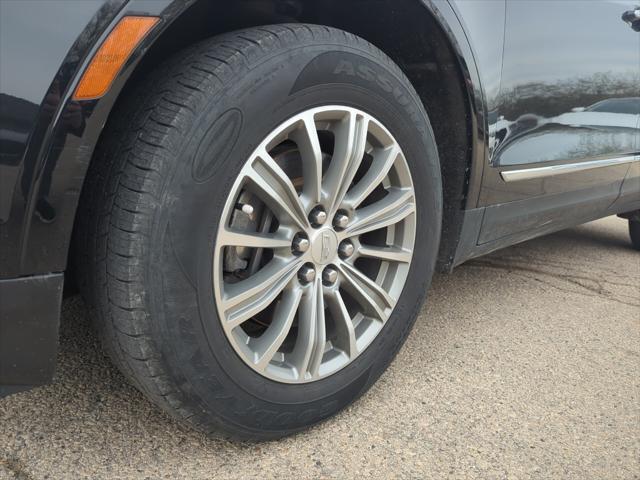 used 2018 Cadillac XT5 car, priced at $22,876