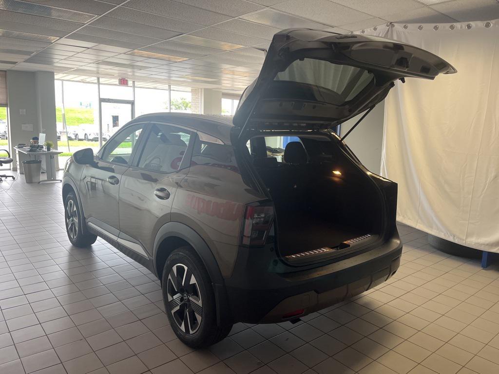 new 2025 Nissan Kicks car, priced at $29,790