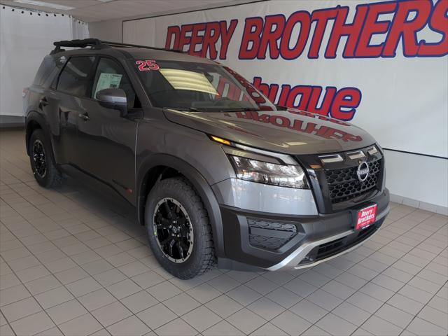 new 2025 Nissan Pathfinder car, priced at $45,575