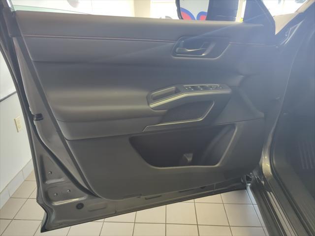 new 2025 Nissan Pathfinder car, priced at $45,575