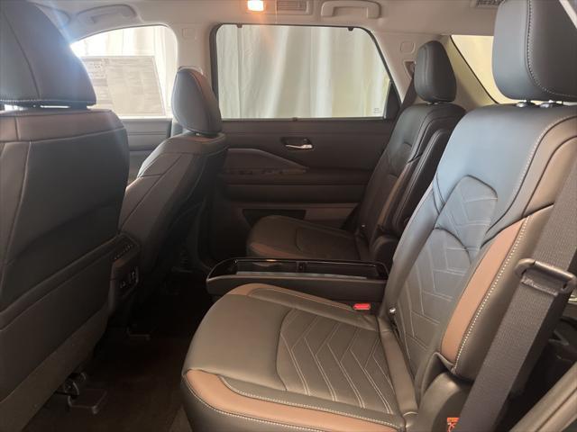 new 2025 Nissan Pathfinder car, priced at $54,035