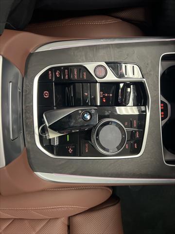 new 2025 BMW X7 car, priced at $94,215