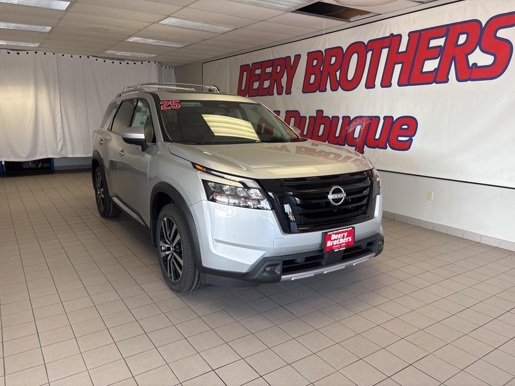 new 2025 Nissan Pathfinder car, priced at $47,715