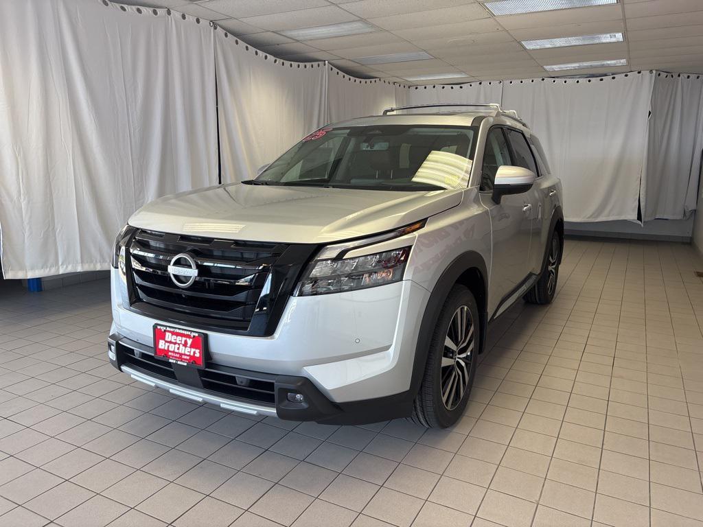 new 2025 Nissan Pathfinder car, priced at $47,715