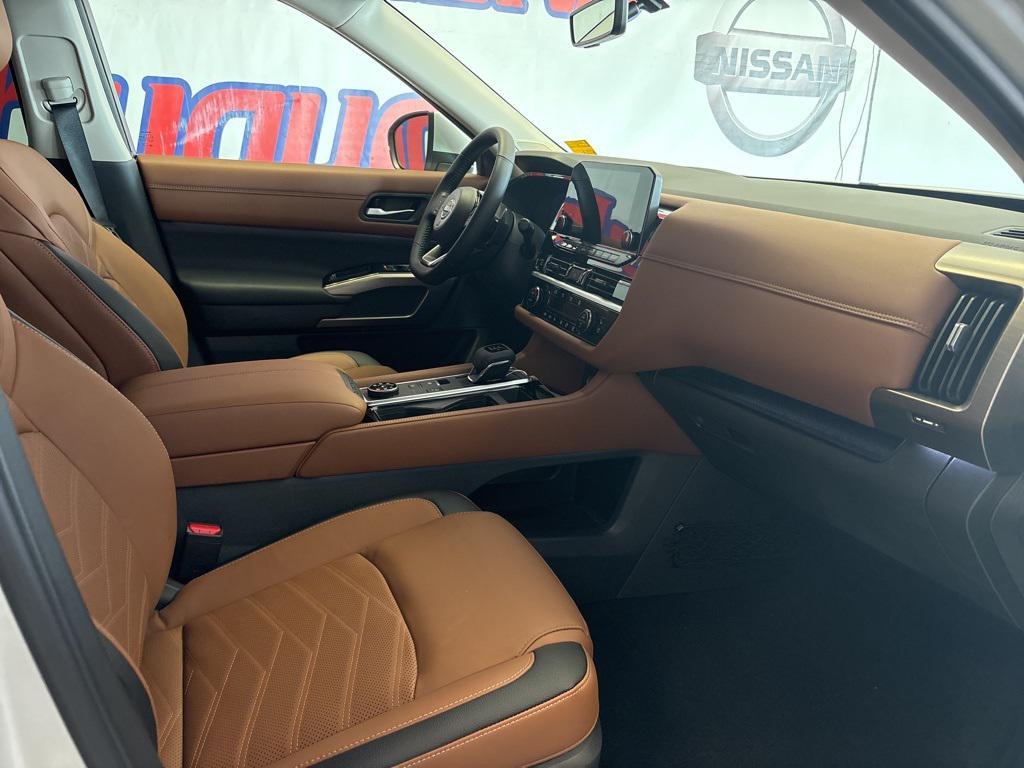 new 2025 Nissan Pathfinder car, priced at $47,715