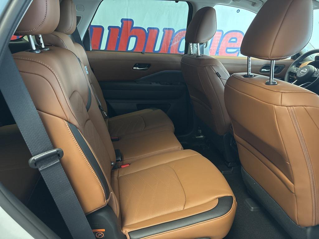 new 2025 Nissan Pathfinder car, priced at $47,715