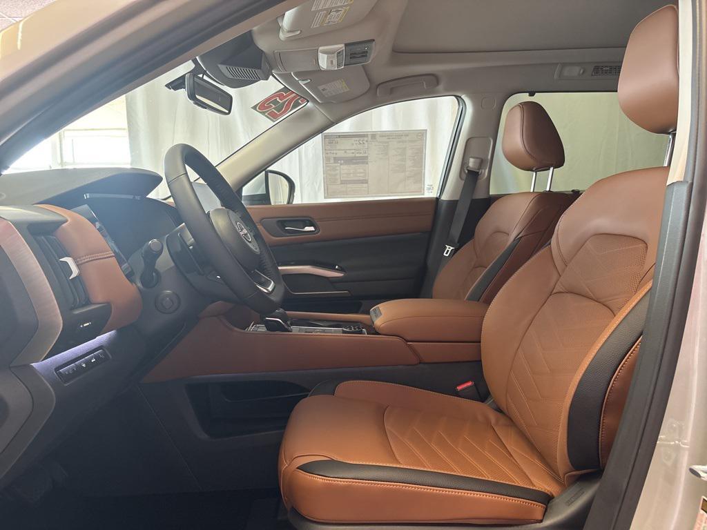 new 2025 Nissan Pathfinder car, priced at $47,715