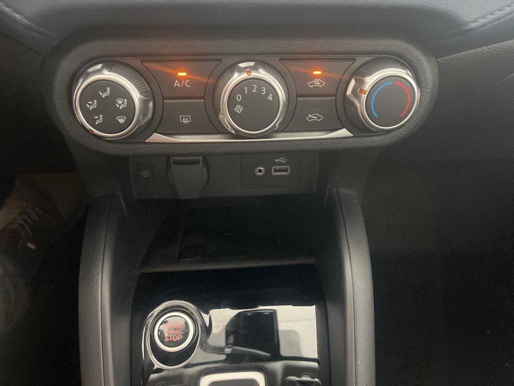 new 2025 Nissan Versa car, priced at $21,669